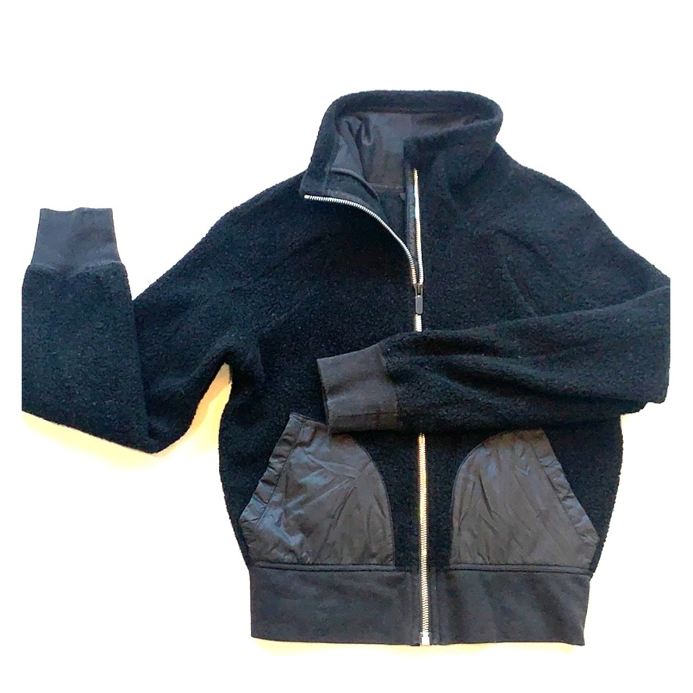 Lululemon Jacket - Size 4